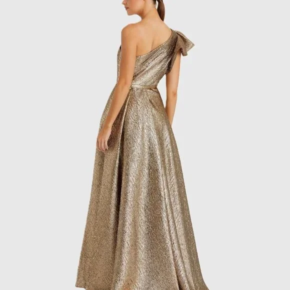Mac Duggal Metallic Gold One-Shoulder Gown With Ruffle Detail & High Slit Size - Picture 2 of 8